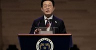 South Korea's Lee faces pivotal test at first summit with Trump