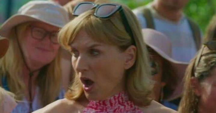 Antiques Roadshow's Fiona Bruce makes announcement minutes into show
