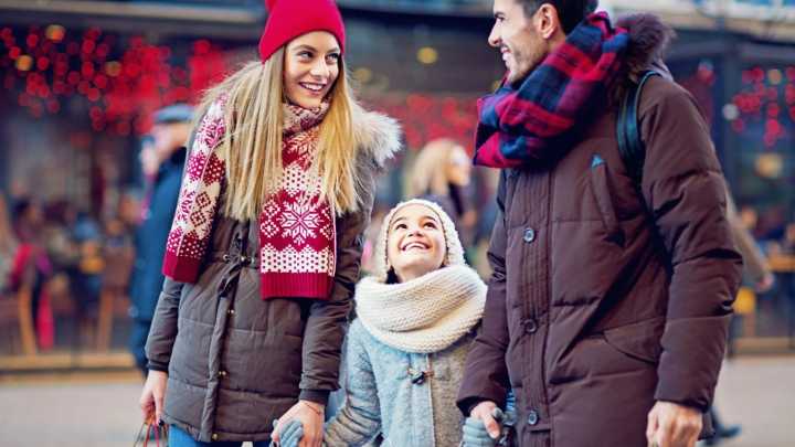 Five unexpected signs your partner is one of thousands cheating this Christmas & why expensive gifts aren’t a good thing