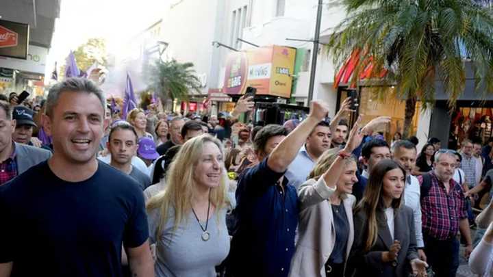 Fuerte rechazo a Karina Milei y Martín Menem: caravana fallida