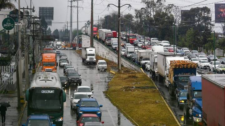 Falta de regulación en el transporte público del Edomex frena el apoyo de subsidios federales: colectivo