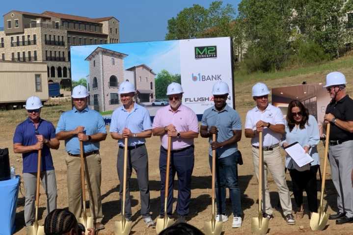 Former NFL player to bring b1 Bank ...