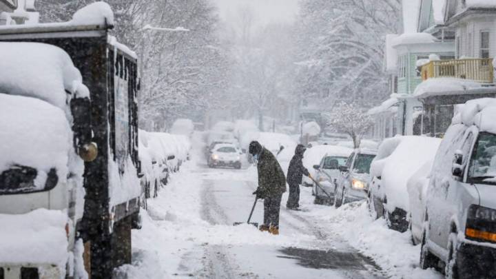 Farmers’ Almanac predicts a cold and snowy 2025
