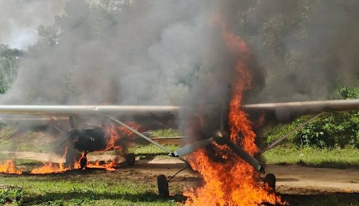 Fanb destruyó aeronaves en un laboratorio de drogas en Apure