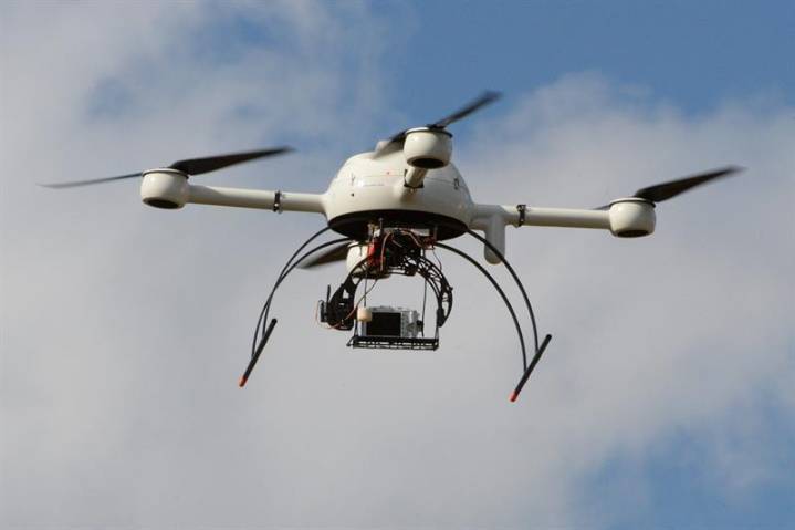 Gobierno prohíbe por 30 días la compra, venta y uso de drones en todo el país