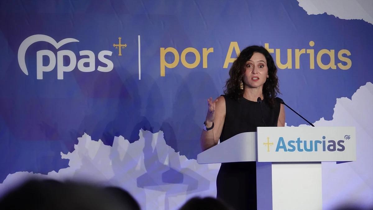 Ayuso acusa a Sánchez de "multiplicar" la llegada de migrantes y "desatenderse de ellos: "¡No hay derecho! ¡Ya está bien!"