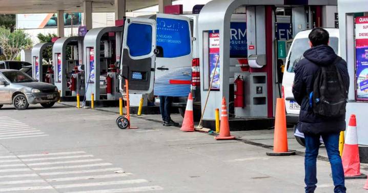 Aumento de combustibles: el Gobierno oficializó una nueva suba del impuesto a la nafta y gasoil 