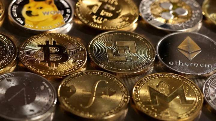 Detienen a hombre surcoreano por estafa millonaria con criptomonedas