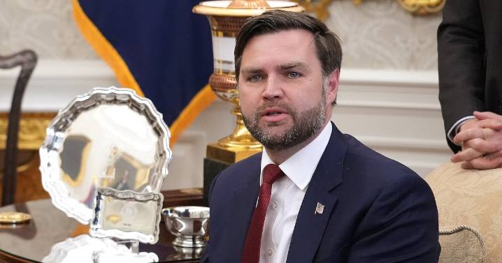 Trump Hands Vance Ukraine Peace Deal He Can’t Win