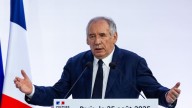 Bayrou acelera la caída de su gobierno en Francia pidiendo un voto de confianza sin apoyos
