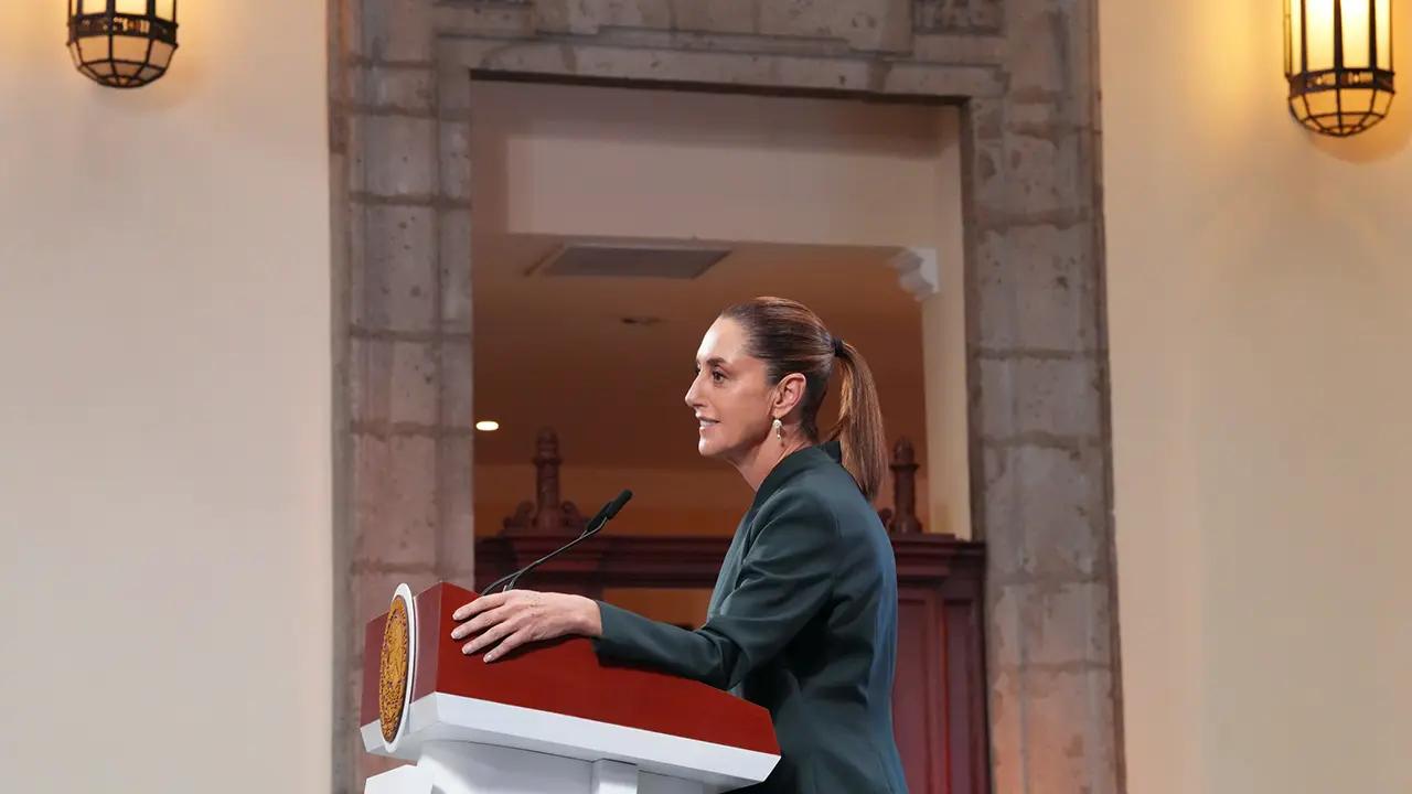Sheinbaum compara a ‘Alito’ Moreno con un ‘porro’ tras empujar a Fernández Noroña