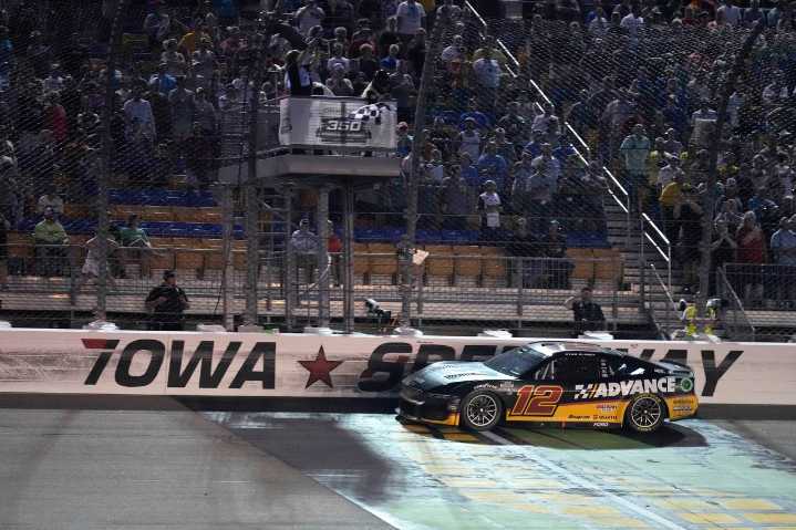 NASCAR Cup Series at Iowa streaming for free today; Start time, odds