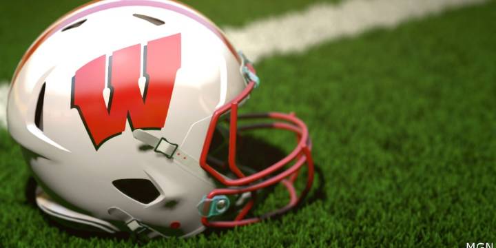 Badgers open practice for fans moved earlier due to chance of severe weather