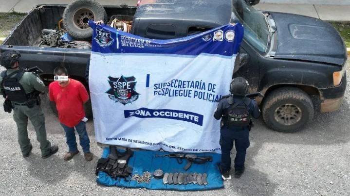 Persecución en Madera deja un detenido; aseguraron un fusil, cargadores y vehículo