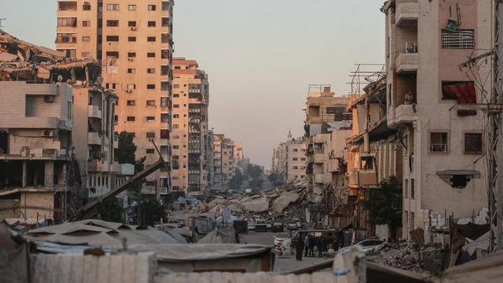 Israel recupera los cuerpos de dos rehenes y declara Ciudad de Gaza como “zona de combate”