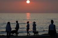 Millions of Americans Warned To Stay out of the Sun in 8 States