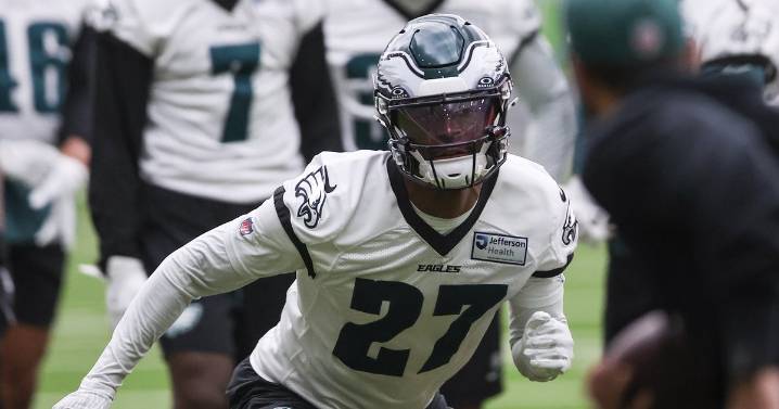 Eagles open practice game ball: Quinyon Mitchell is only making it a worse idea to throw his way