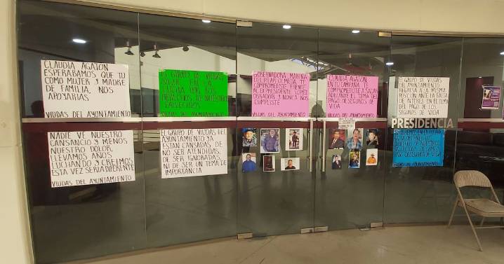 Viudas del Ayuntamiento cumplen 4 meses en plantón