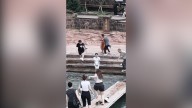 Internautas chinos elogian a turista española que salvó a un niño en un río del país