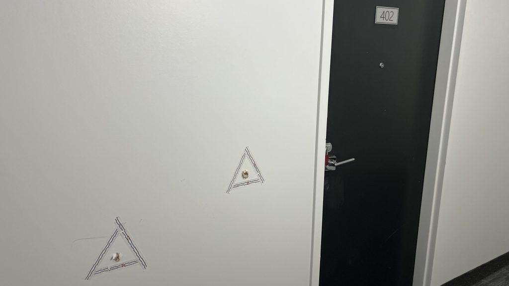 ‘I haven’t been able to sleep’: Neighbour recounts finding bullet holes in apartment following Edmonton police shooting