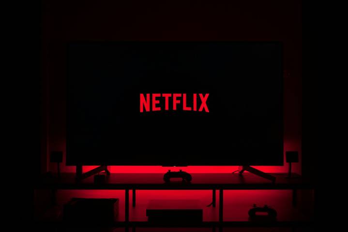 ¿Cuál plataforma contratar si solo pudieras elegir una para ver series y películas?