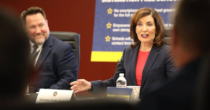 Gov. Hochul hosts roundtable in Spencerport on 'distraction
