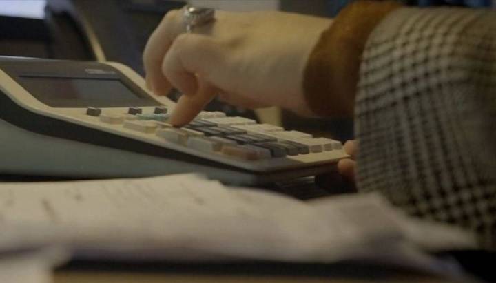 24 Horas Reportajes: Clientes denuncian por estafa a contadora en Fiscalía