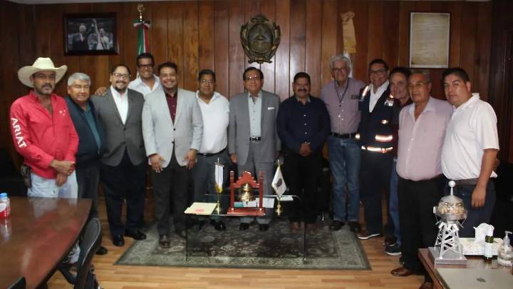 Líderes sindicales de la CTM claman por nuevo hospital del IMSS. Acuden ante el alcalde de Celaya