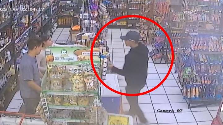 Joven de 25 años es detenido por asalto a más de 30 tiendas Oxxo en el AMG; usaba una pistola falsa