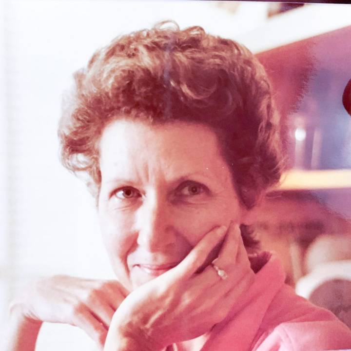 Suzanne Delcontey