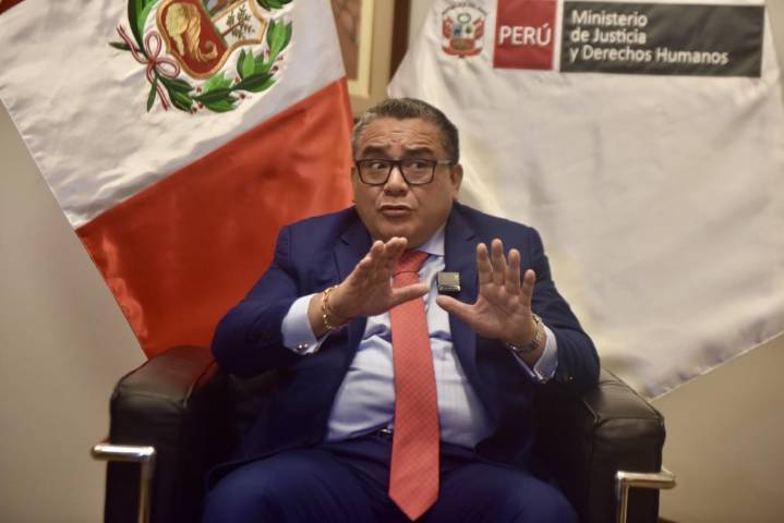 Juan José Santiváñez: “Yo no conozco al señor Nicanor Boluarte”