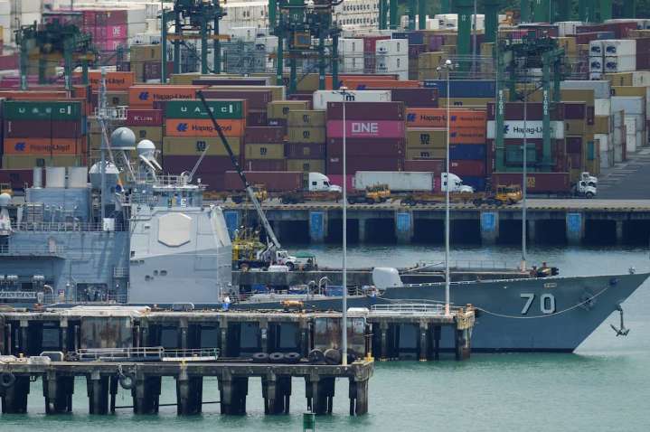 EEUU acumula fuerzas militares en el mar Caribe mientras los expertos se preguntan para qué
