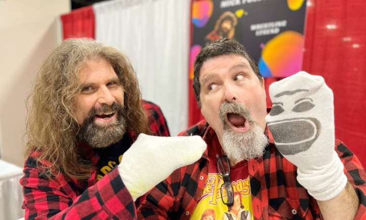 WWE Hall of Famer to perform at local comedy club