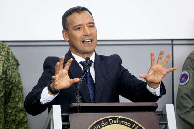 Oposición citará a moción de censura al Ministro de Defensa tras ataques en Cali y Antioquia