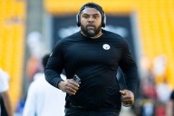 Pittsburgh Steelers star ends hold-in, returns to practice
