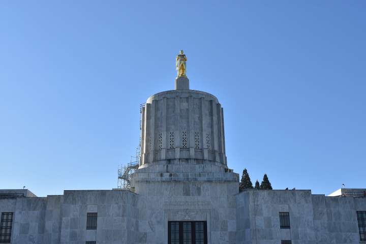 Oregon government will take $888 million revenue hit in next two years amid federal spending and tax cuts