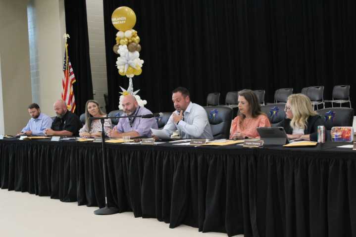 New Caney ISD passes balanced budget, stable ...
