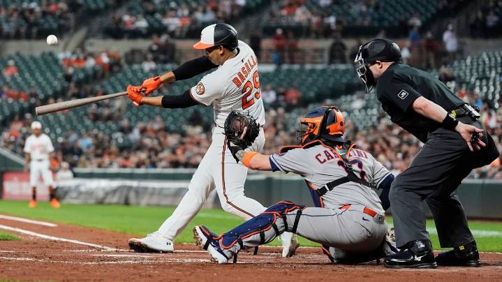 Orioles reach a $67 million, 8-year deal with 21
