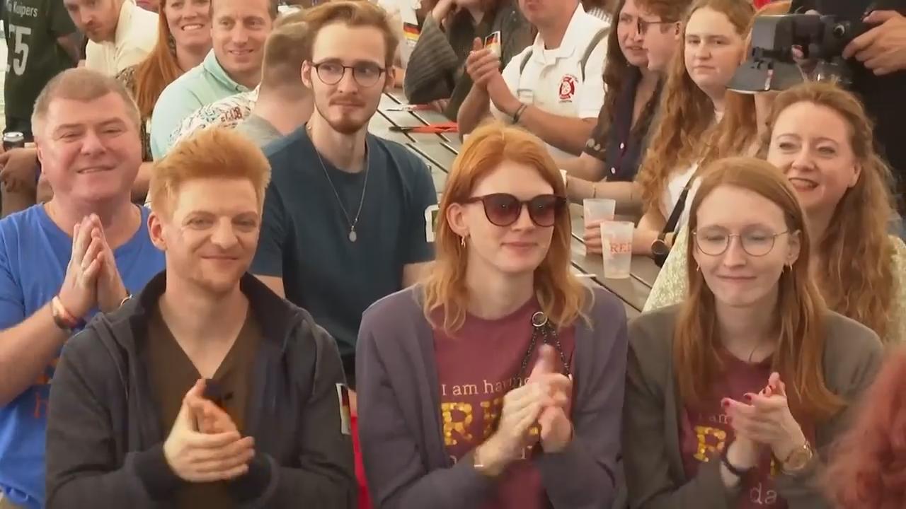 Thousands of redheads from all over the world gather in the Netherlands