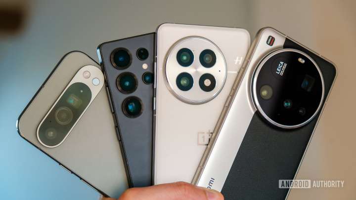 The same photos, four ways: How Android brands see the world differently