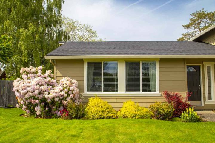 10 End-of-Summer Maintenance Tasks Every Homeowner Should Do This Month