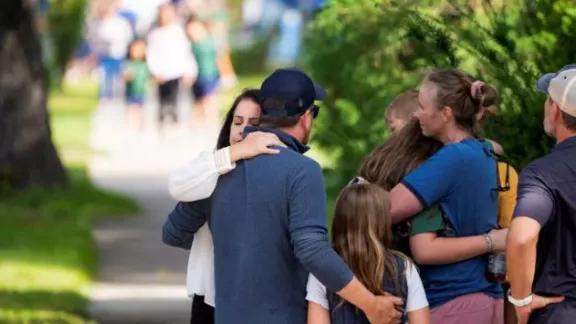 Tres muertos y 17 heridos, entre ellos niños, en un ataque en una Iglesia en Minneapolis