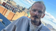 Escándalo en Francia por la muerte de un influencer difundida en directo: qué reveló la autopsia