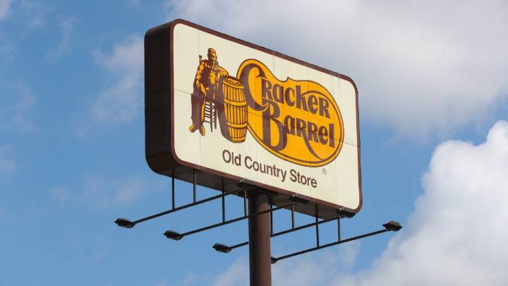 Cracker Barrel modern remodel draws mixed reviews