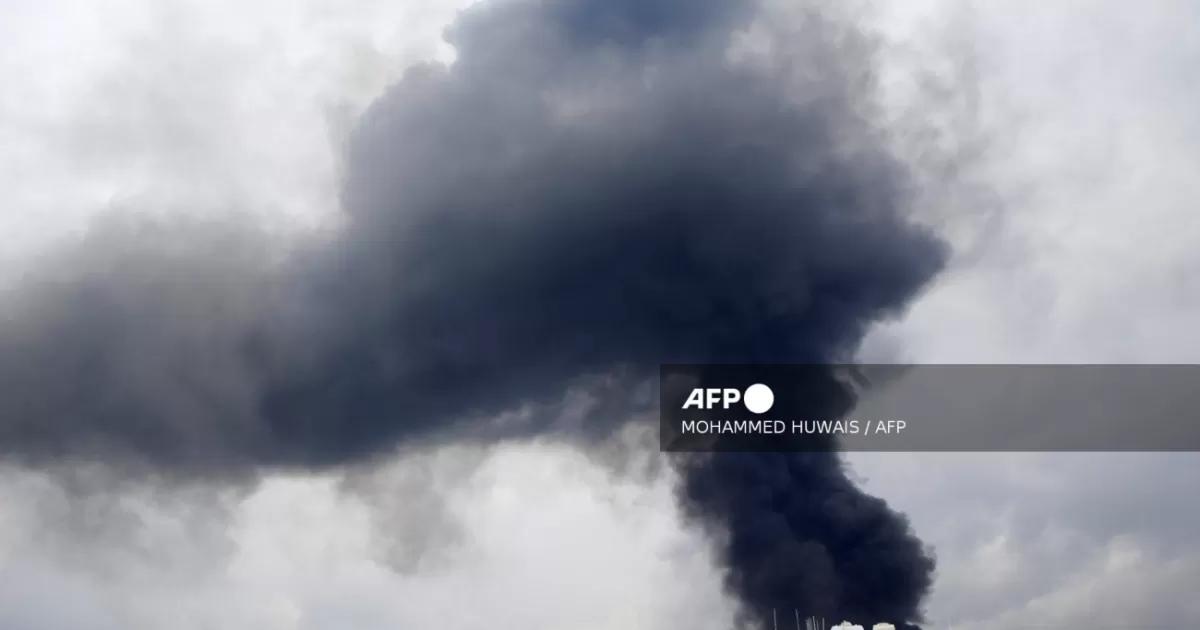 Israel bombardea posiciones de rebeldes hutíes en Saná, Yemen