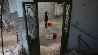 Israel mata a más de 30 palestinos mientras sus tropas avanzan hacia la ciudad de Gaza