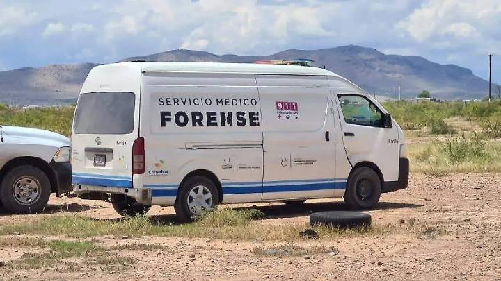 Mueren tres personas calcinadas luego de volcadura en carretera Nonoava