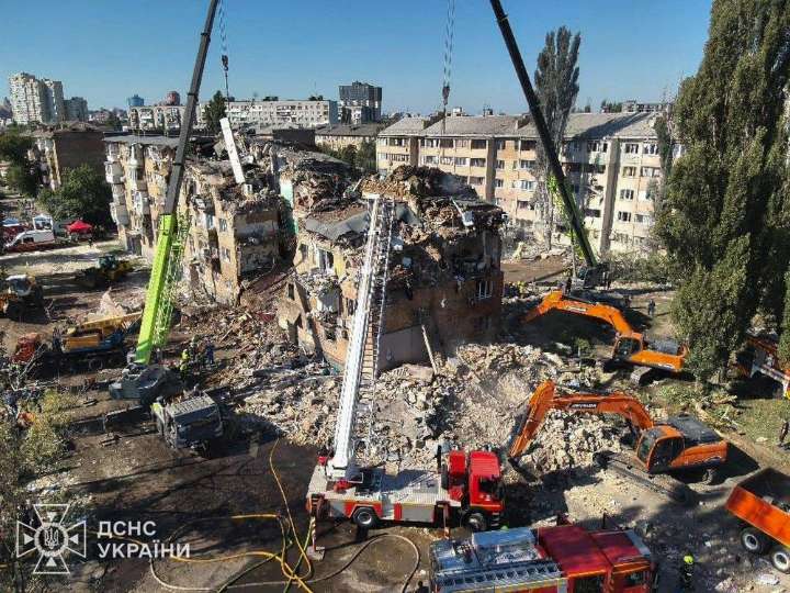 Mass Russian drone and missile attack kills 15