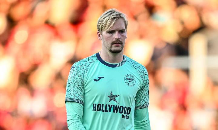 Caoimhin Kelleher injury update as Brentford goalkeeper misses pre