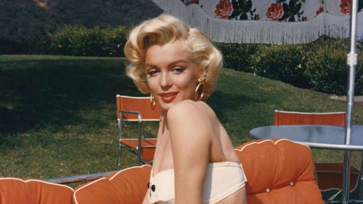 18 Vintage Pictures of Marilyn Monroe to Inspire Your Summer Vacation Style